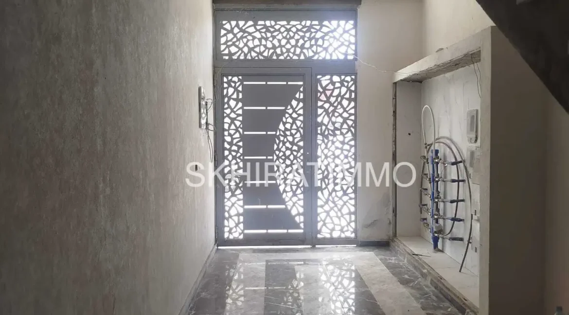 appartement à louer à skhirat- l'entrée